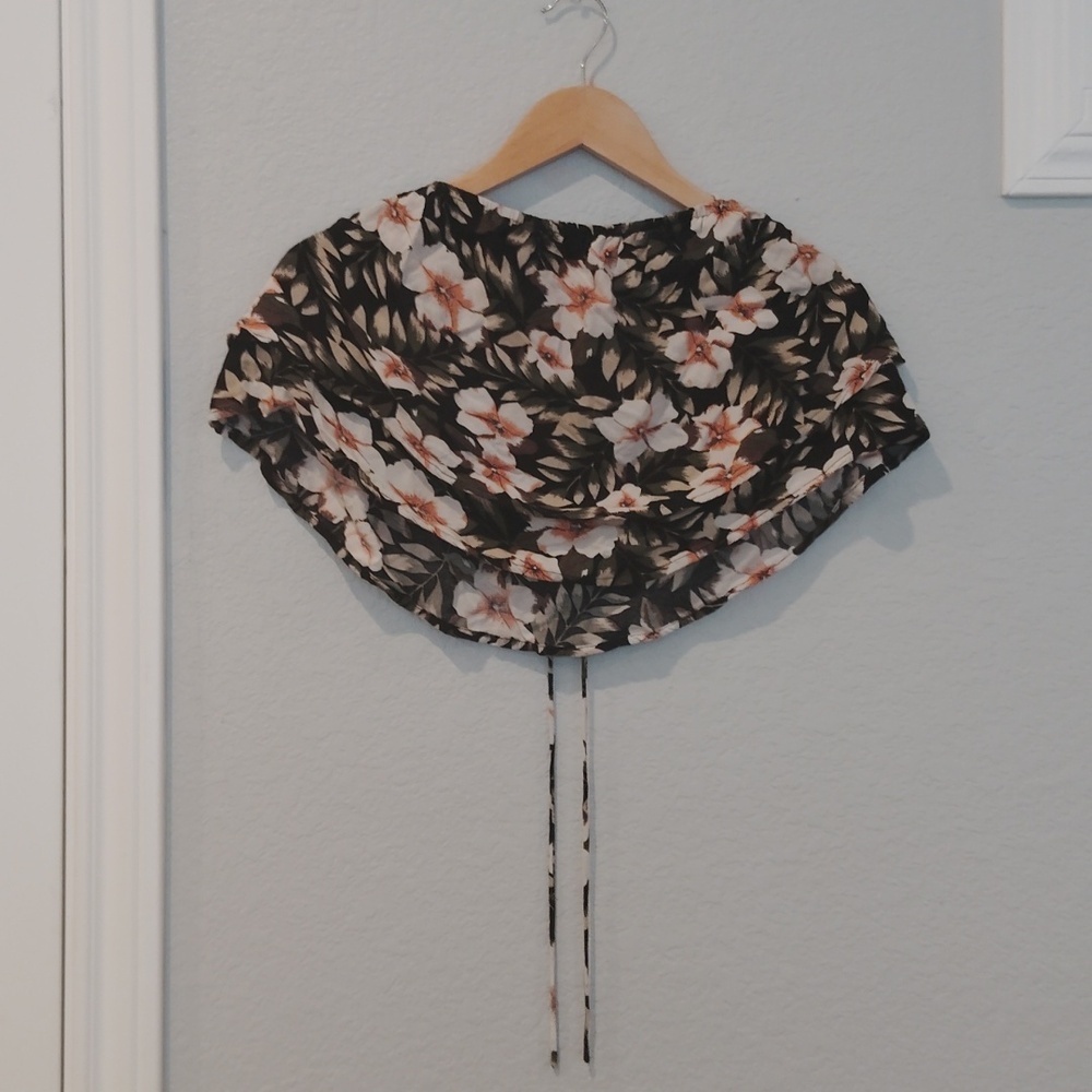 VOLCOM 2-pc Floral Set - Picture 3 of 7